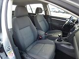 Volkswagen Golf 1,6 Digi Klima,Webasto  Tour - náhled 20