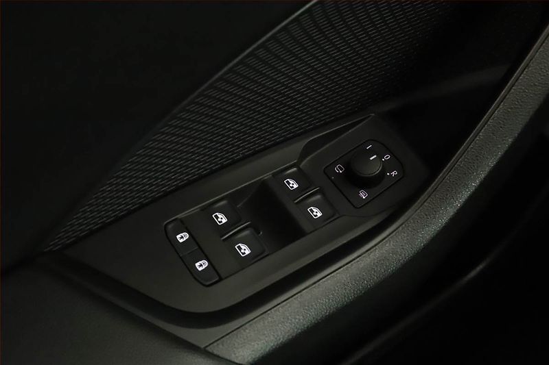 Škoda Octavia (2023) 2.0 TDI - fotka 17 z 18