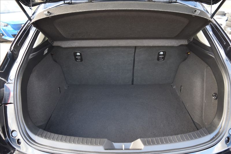 Mazda 3 2,0 SKYACTIV-G 88KW ALU NAVI - fotka 14 z 43