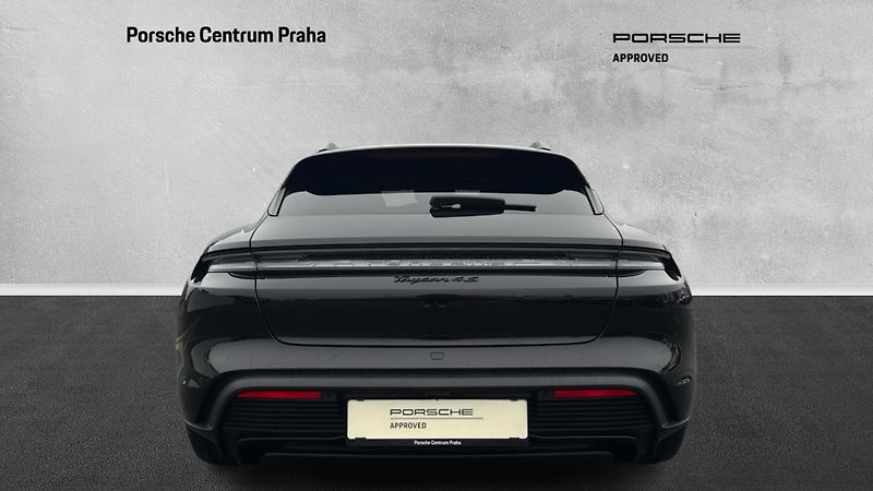 Porsche Taycan (2025) 4S Sport Tursimo 4S - fotka 8 z 30