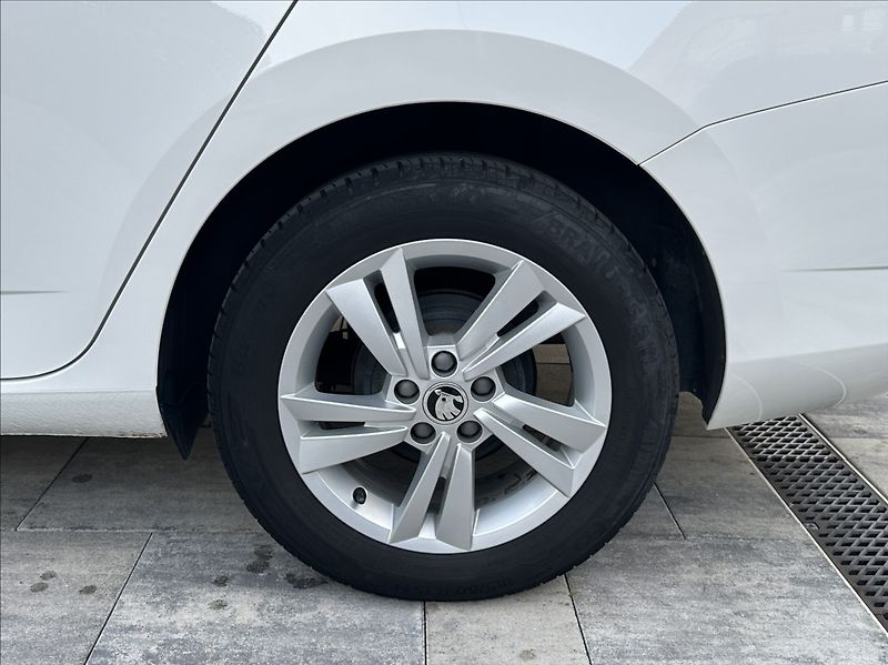 Škoda Fabia 1,0 TSI 95PS  Ambition Top - fotka 43 z 52