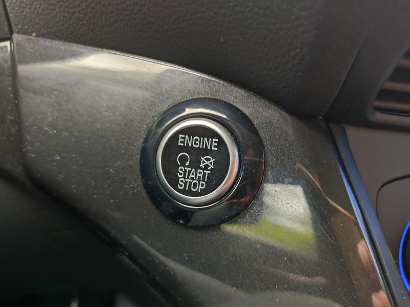 Ford Kuga (2018) 1.5 EB 110kW ČR,1 MAJ - fotka 19 z 26