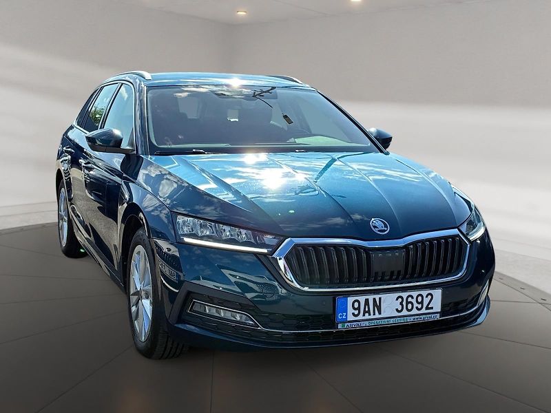 Škoda Octavia (2022) STYLE 1.5e-TEC 110kW DSG CZ - fotka 3 z 11