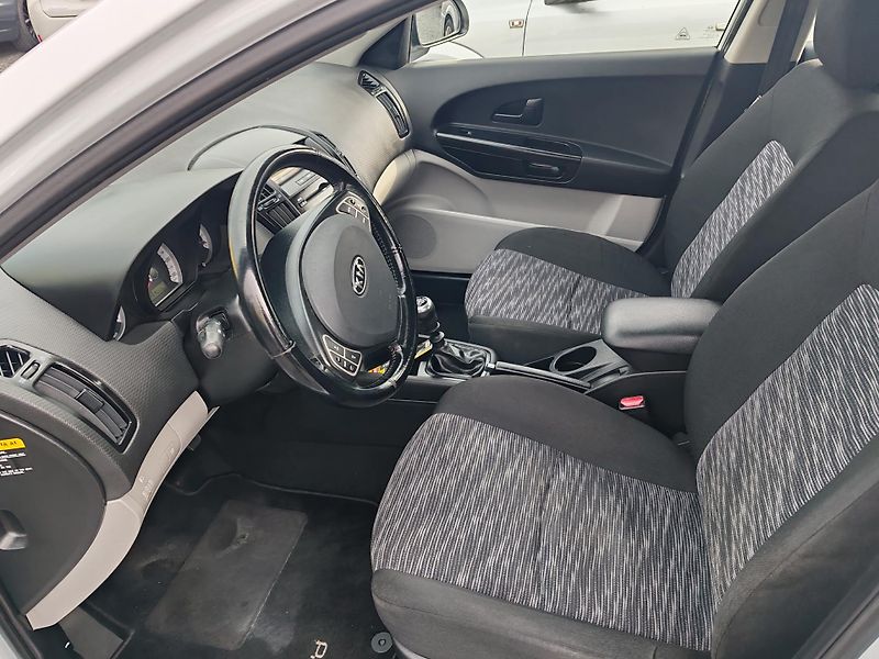 Kia Ceed 1.4 - fotka 11 z 26