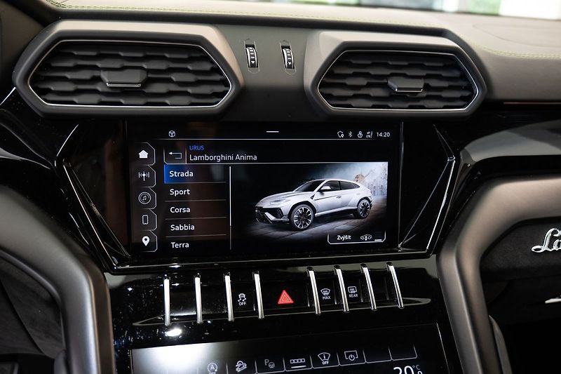 Lamborghini Urus S/Bang&Olufsen/360/SoftClose - fotka 14 z 23