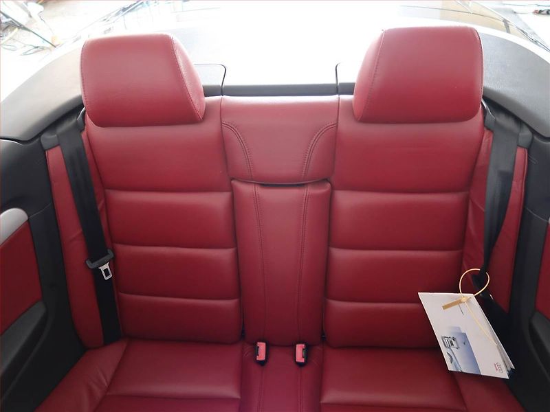 Audi A4 (2008) S-Line 1.8 T, Serv.kniha - fotka 9 z 13