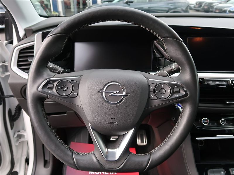 Opel Grandland 1,2 Turbo,96kW,1majČR,ser.kn. - fotka 18 z 28