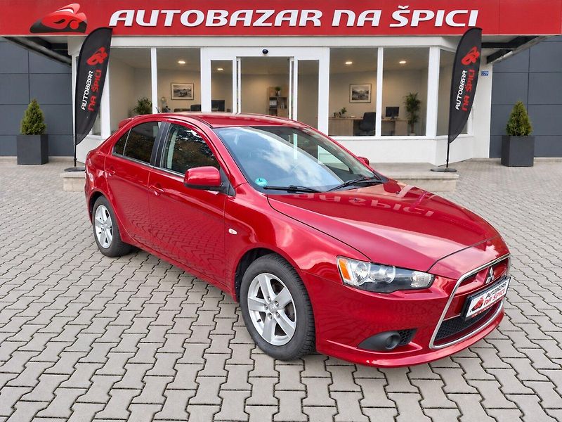 Mitsubishi Lancer (2009) 1.8i 105kW - fotka 2 z 24