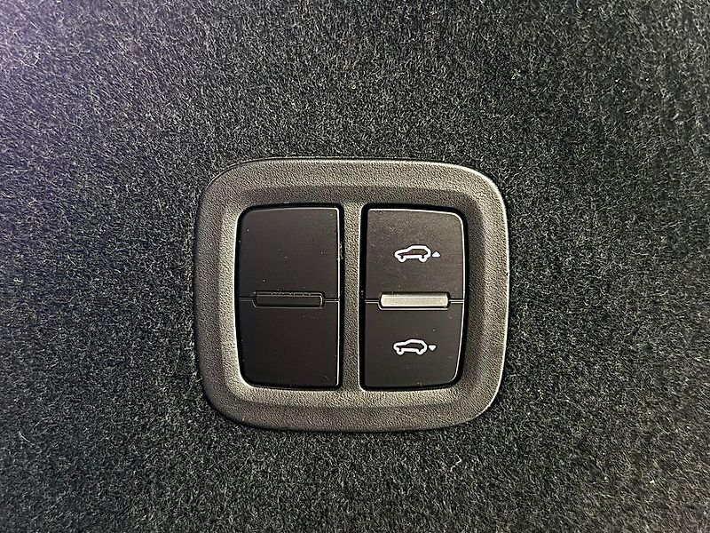 Porsche Cayenne TURBO S E-HYBRID COUPE, 500KW, - fotka 33 z 36