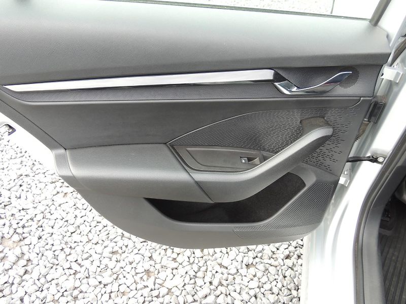 Škoda Octavia (2020) 1.5TSi,110kw,Combi,ČR,1maj. - fotka 48 z 58