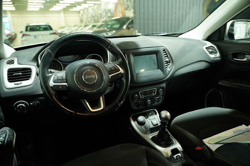 Jeep Compass - fotka 5 z 6