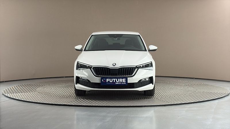 Škoda Scala 1.5 TSI DSG Style - fotka 3 z 34