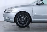 Škoda Octavia (2009) 1.6, Navi, Tempomat - náhled 14