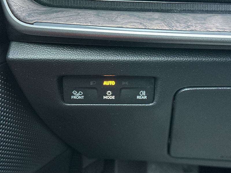 Škoda Superb (2025) 2.0 TSI 4x4 DSG L&K - fotka 17 z 40