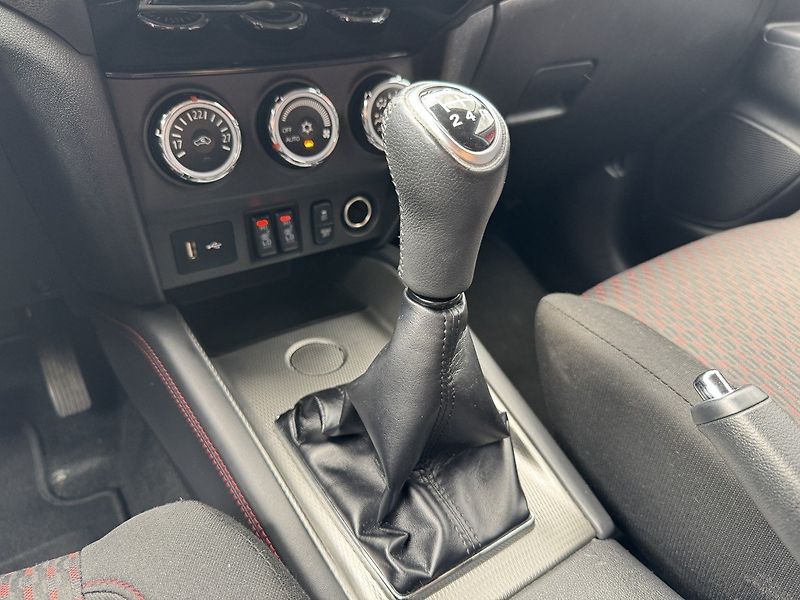 Mitsubishi ASX (2018) 1.6i Mivec Xenony Webasto - fotka 8 z 48