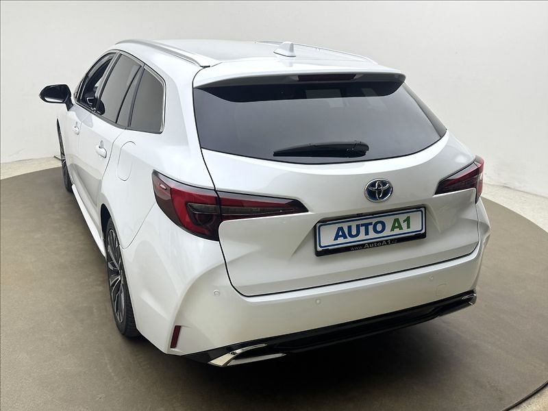 Toyota Corolla 1,8 HYBRID STYLE ACC 1.MAJ ČR - fotka 6 z 42