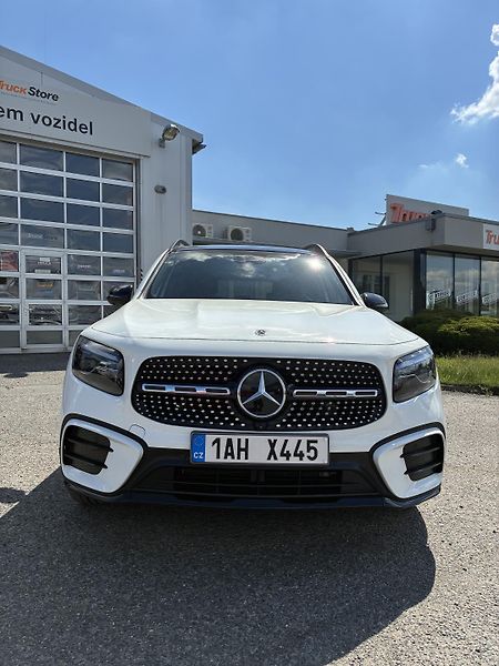Mercedes-Benz GLB (2025) 200d 4MATIC - fotografie inzerátu