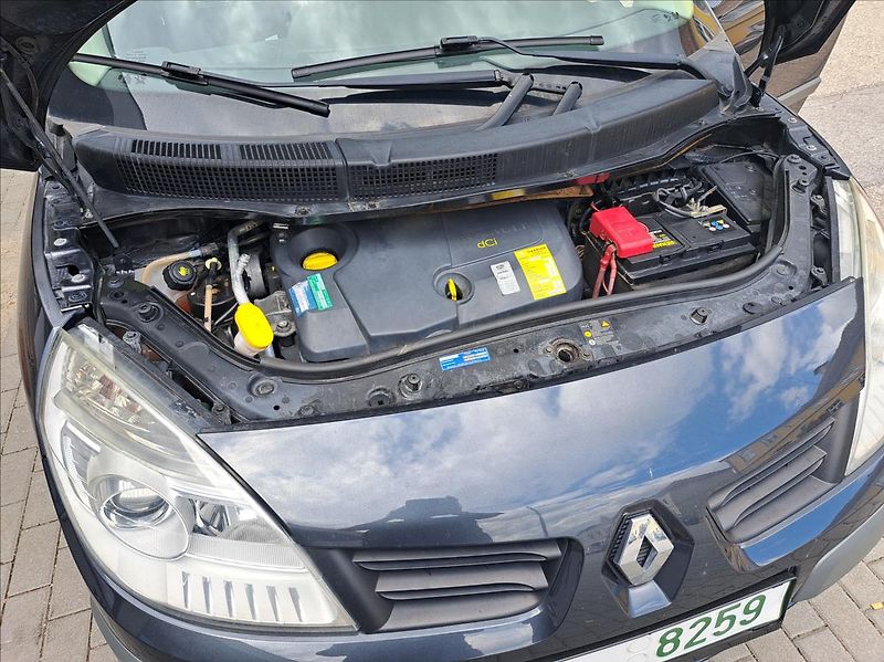 Renault Scénic 1,5 dCi - fotka 31 z 35