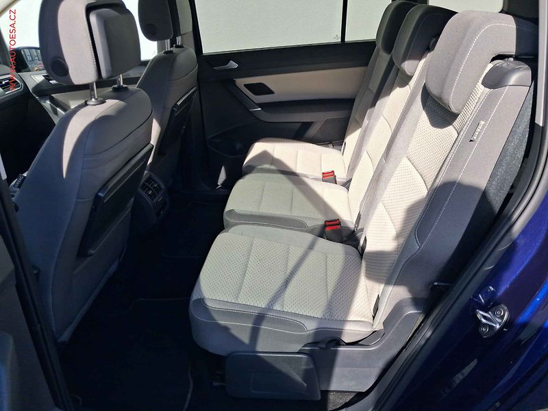 Volkswagen Touran (2024) 2.0 TDi, 2.maj,ČR, DSG, LED - fotka 10 z 20