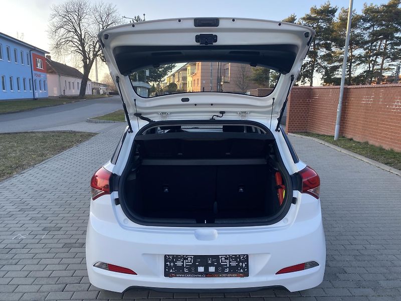 Hyundai i20 1.2i SELECT, NAJ.116TIS.KM!! - fotka 33 z 39