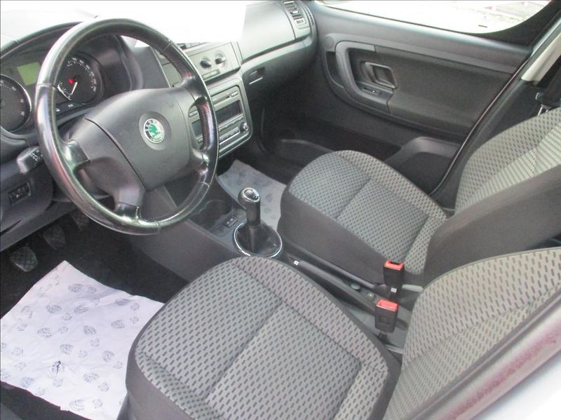 Škoda Roomster 1,2 TSI, klimatizace, - fotka 18 z 30