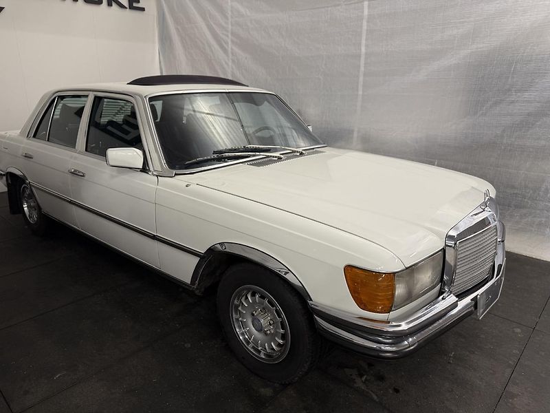 Mercedes-Benz 116 (1975) 280SE,AT,VELMI PĚKNÝ - fotka 5 z 24