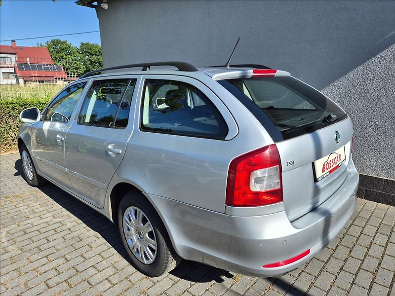 Škoda Octavia 1,4 TSI Combi Klima Výhřev ESP - fotka 4 z 28