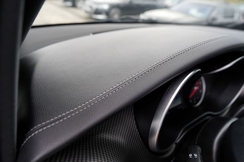 Mercedes-Benz Třídy V V 250d L 4Matic Exclusive AMG - fotka 45 z 46