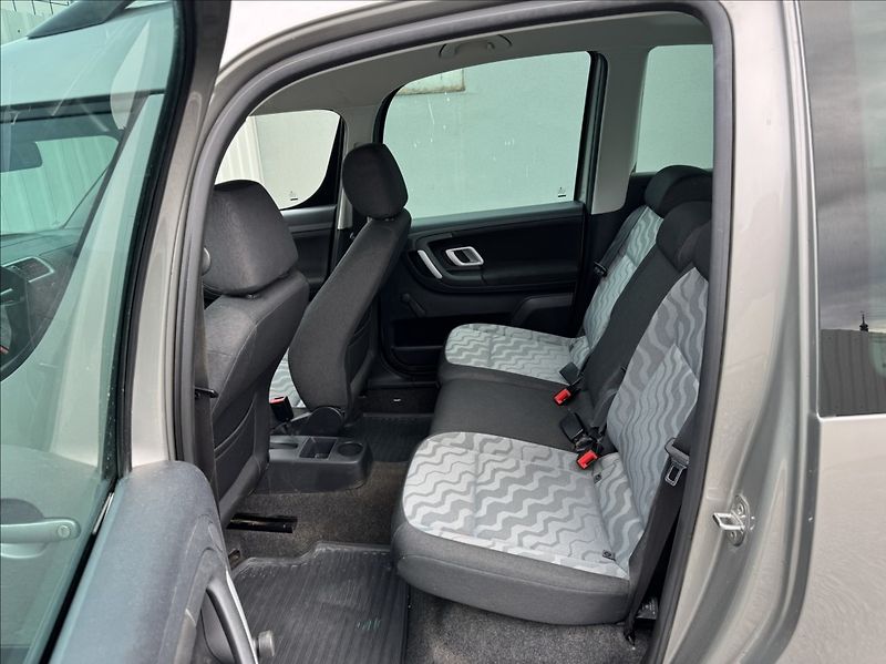 Škoda Roomster 1,2 HTP STYLE 1.maj původ ČR - fotka 19 z 50