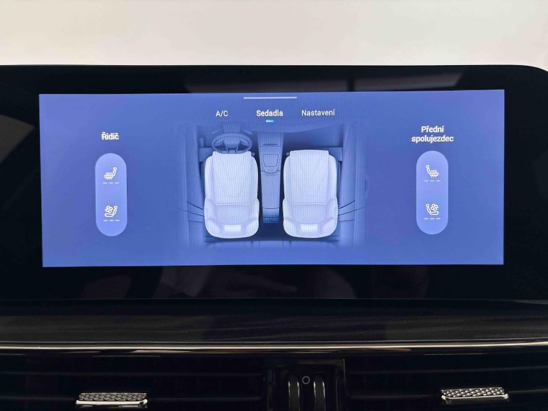 Omoda 5 (2025) 1.6 Premium 108 kW - fotka 30 z 49