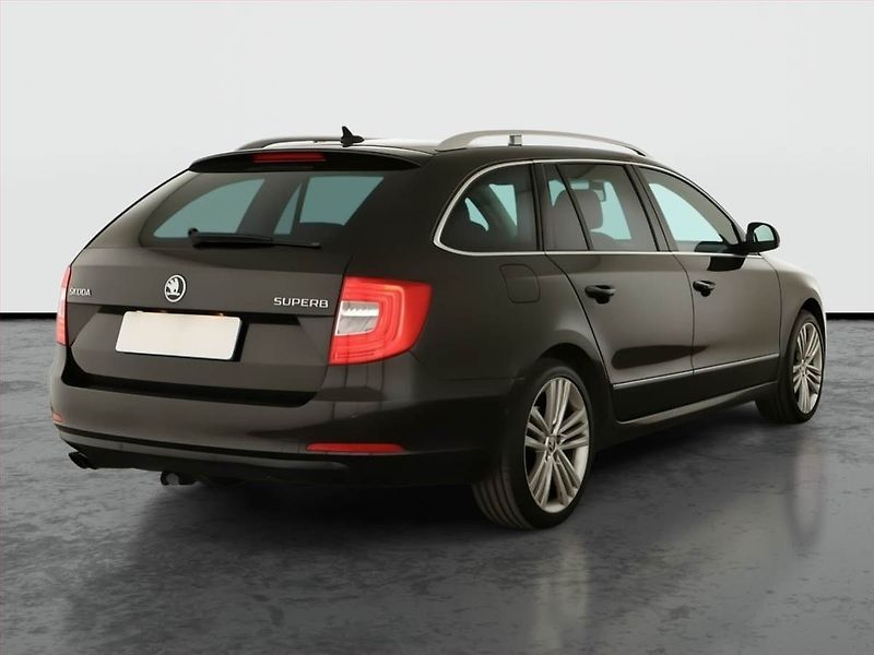 Škoda Superb (2014) Elegance 2.0 TDI, Automat - fotka 5 z 16