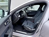 Volvo XC60 B5 AWD PLUS DARK +komplety kol - náhled 11