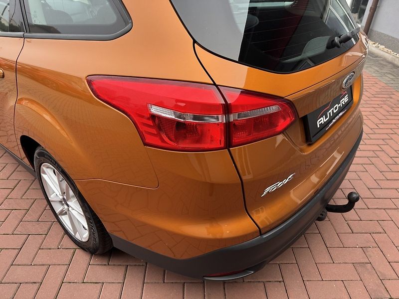 Ford Focus (2018) 1.6Ti-VCT Digi Klima Tempomat - fotka 41 z 46