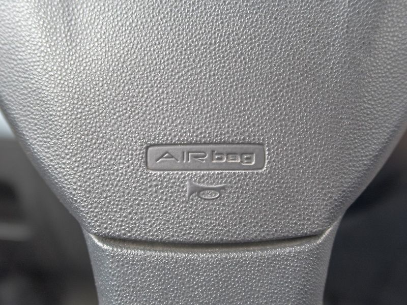 Fiat Grande Punto (2007) 1.4i 2x KOLA – PO SERVISU - fotka 25 z 37