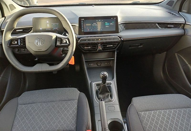 MG MG3 EXCITE 1,5l 85 kW - fotka 3 z 12