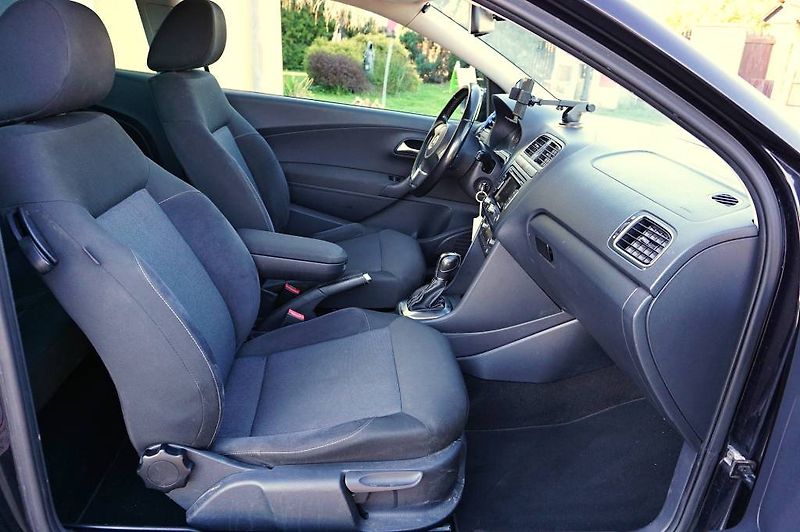 Volkswagen Polo (2012) STYLE 1,6 TDI 66 kW - fotka 15 z 32