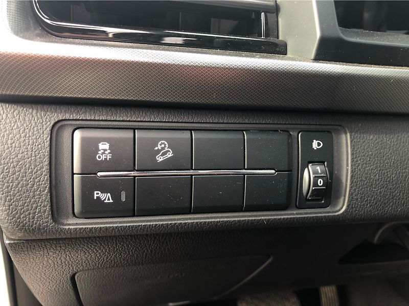 SsangYong Musso A Grand 2.2 e-XDi TD AT 4x4 - fotka 16 z 28