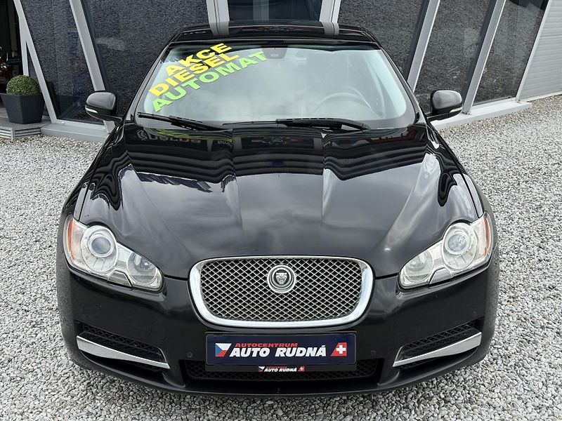 Jaguar XF 3,0 V6 Diesel Lux Automat - fotka 4 z 40