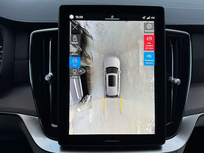 Volvo XC90 PLUS B5, 360°, VZDUCH - fotka 20 z 22