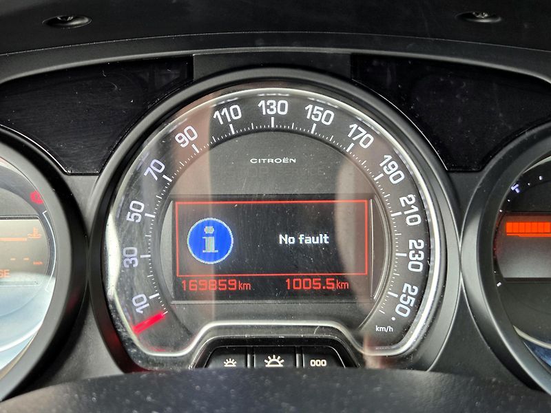 Citroën C5 2,0HDi 120kW SERV.KN,ROZVODY  - fotka 40 z 43
