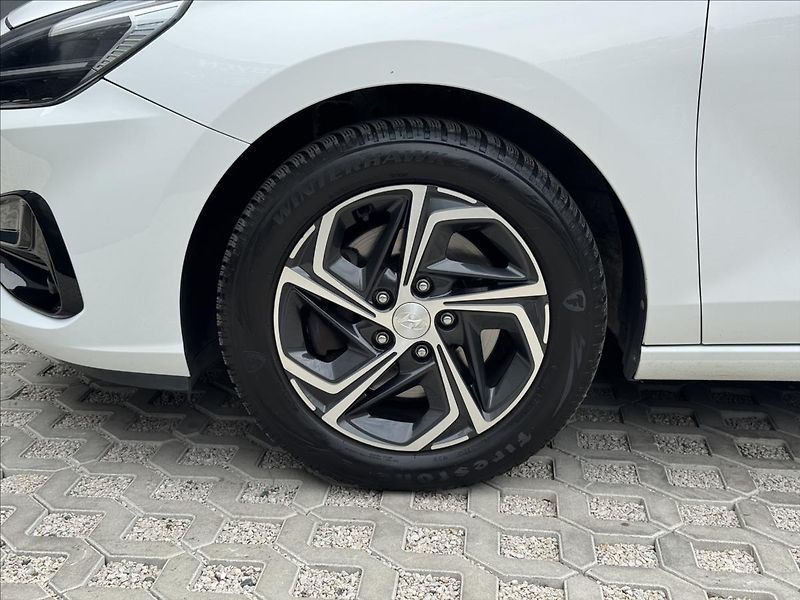 Hyundai i30 1,6 CRDI Smart ČR DPH - fotka 26 z 31