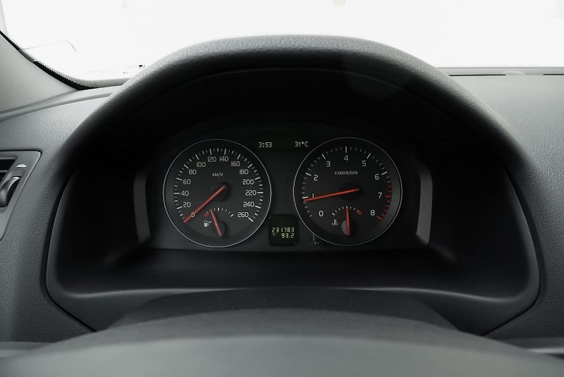 Volvo C30 1.6 16V Kinetic - fotka 20 z 36