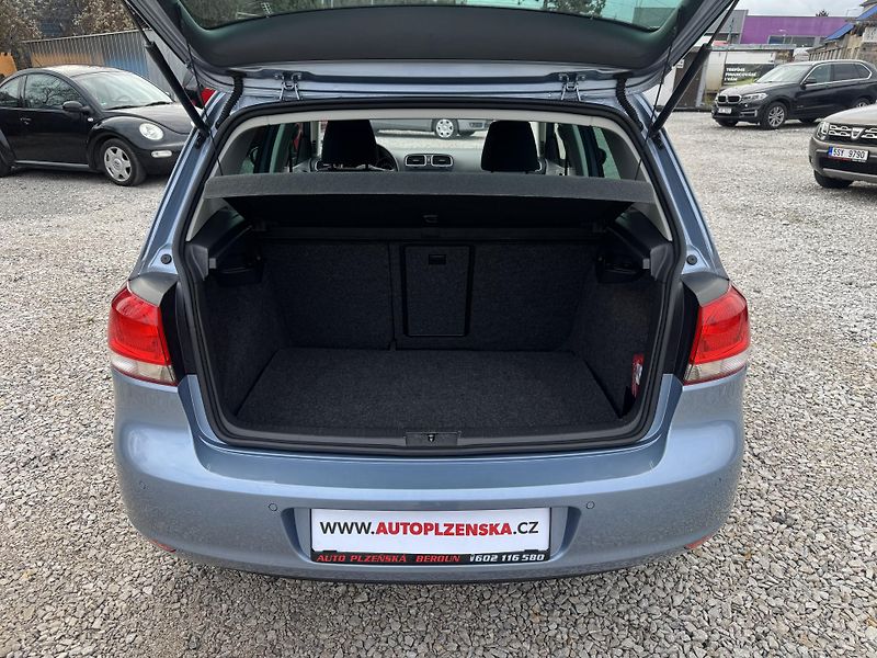 Volkswagen Golf 1.2TSi,rezervace - fotka 29 z 41