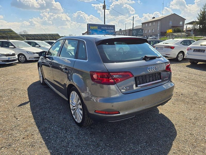 Audi A3 (2015) 1.4 TFSi Sportback E-T - fotka 5 z 24