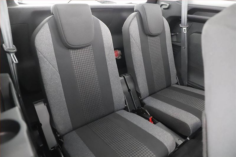 Peugeot 5008 (2019) 1.5 BlueHDi, Automat, 7 míst - fotka 9 z 20