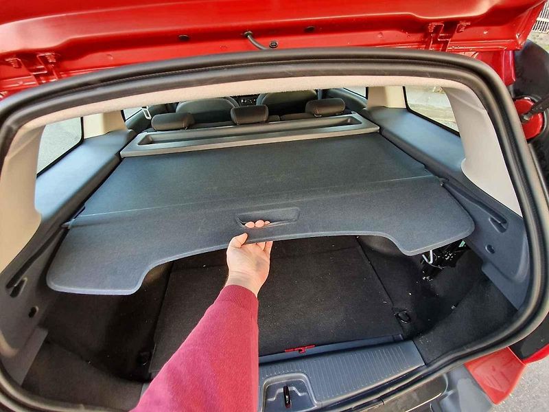Výhodně koupíte třeba Dacii Duster, která na podzim plošně zlevnila o 15 tisíc korun.
