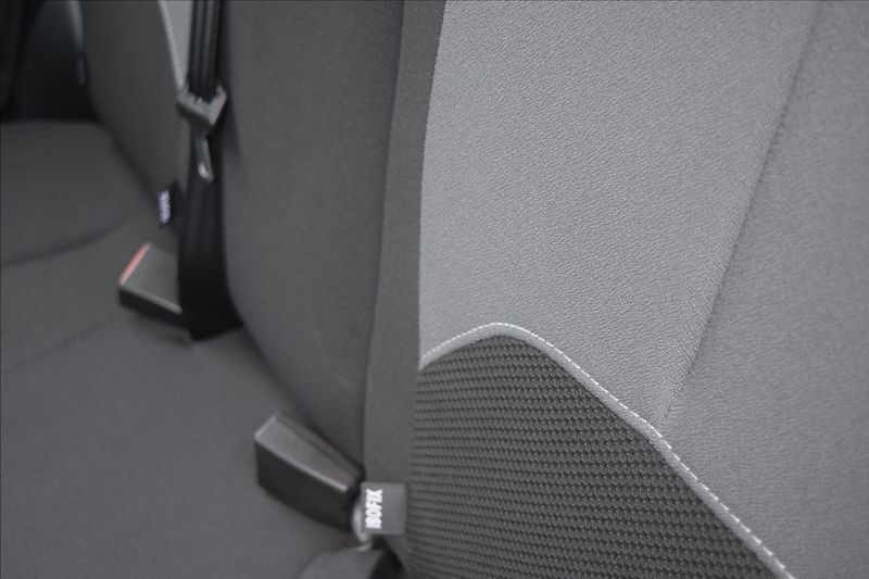 Citroën C3 1,1 i 44KW PO SERVISE NOVÁ STK - fotka 16 z 40