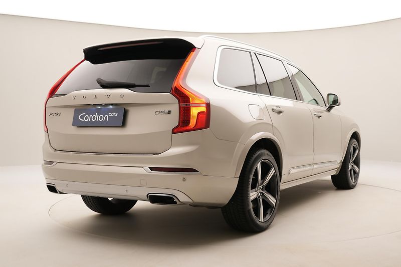 Volvo XC90 D5 AWD INSCRIPTION REZERVACE - fotka 12 z 56