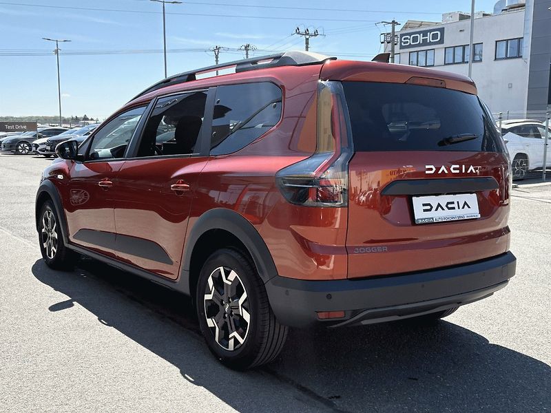 Dacia Jogger (2026) Journey TCe 110 7 míst - fotka 3 z 10