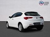 Alfa Romeo Giulietta 1,4 TB  NOVÉ V ČR,1.MAJITEL - náhled 7